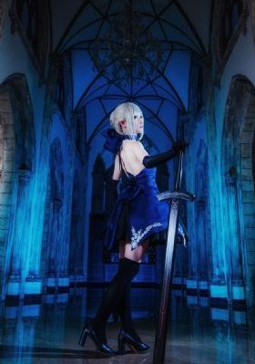 《年轻女教师2》在线播放